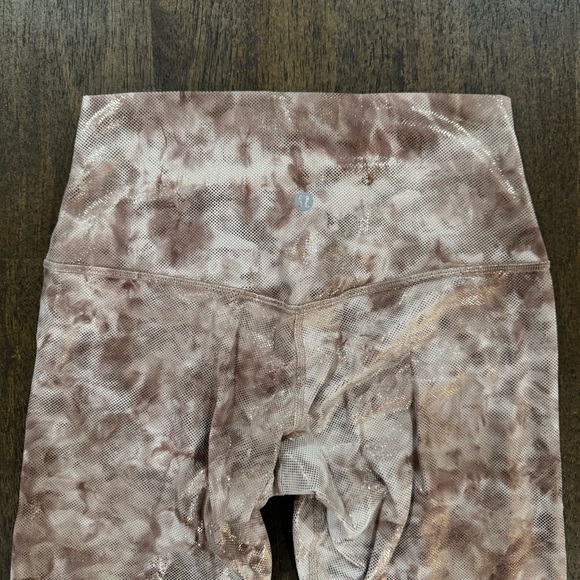 ✨ Lululemon Glitter Tie-Dye High-Rise Leggings | Size 6 | Shiny Foil Print - Picture 6 of 9